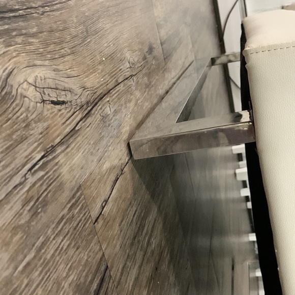 Two piece sofas - Picture 14 of 15